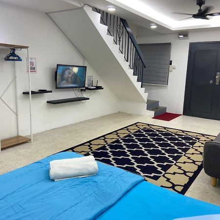 Hs Homestay Cenderawasih Kuantan Town Exterior photo
